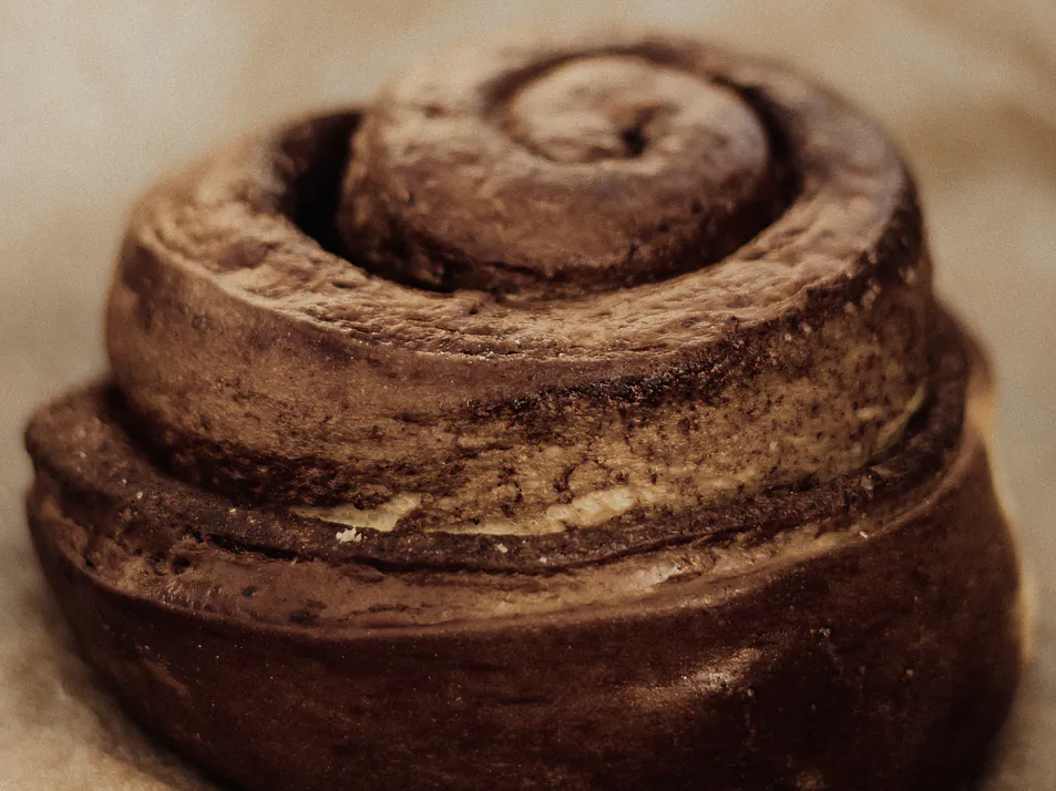 Cinnamon Scroll, photograph 3 of 3