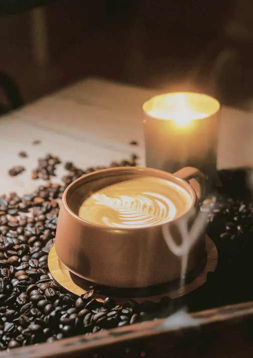 Flat White, photograph 2 of 5