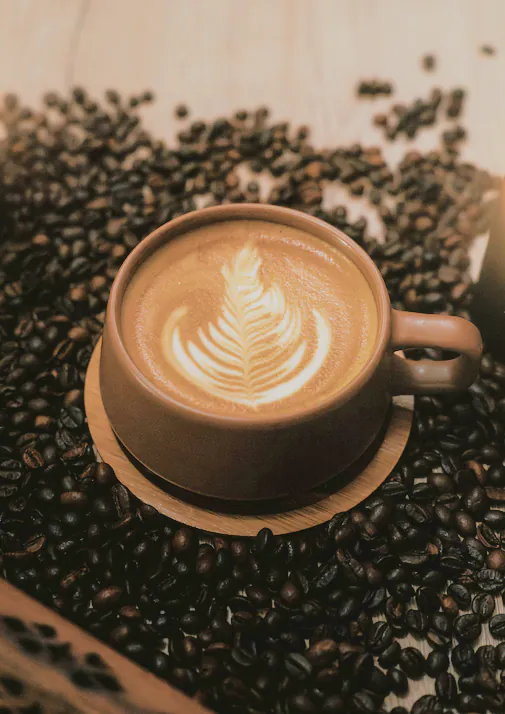 Flat White, photograph 4 of 5