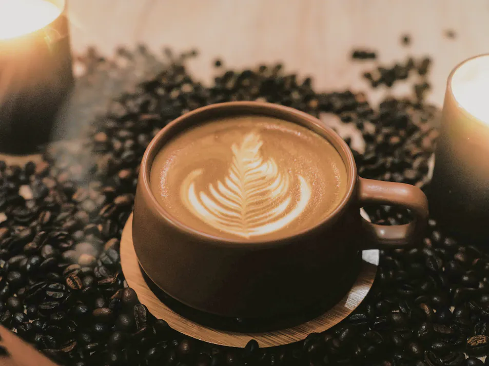 Flat White, photograph 5 of 5